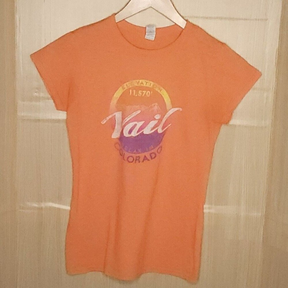 Vail Colorado Orange Mountain Graphic Slim Fit Top Medium